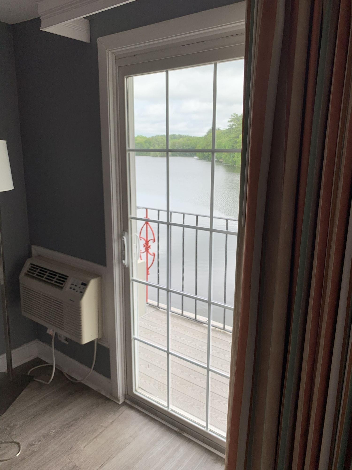 Super 8 By Wyndham Sturbridge Hotel Luaran gambar