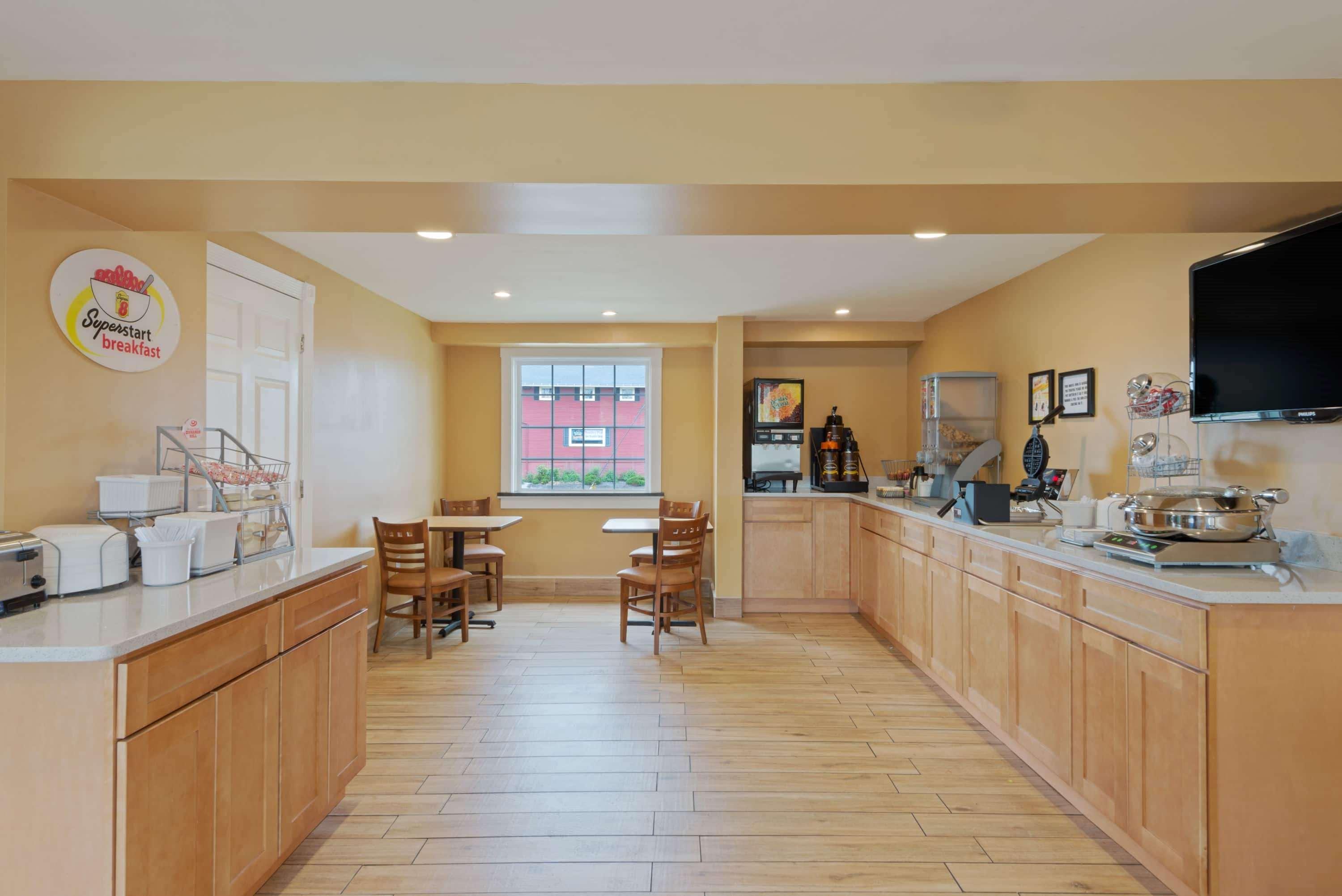 Super 8 By Wyndham Sturbridge Hotel Luaran gambar