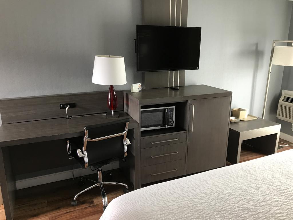 Super 8 By Wyndham Sturbridge Hotel Luaran gambar