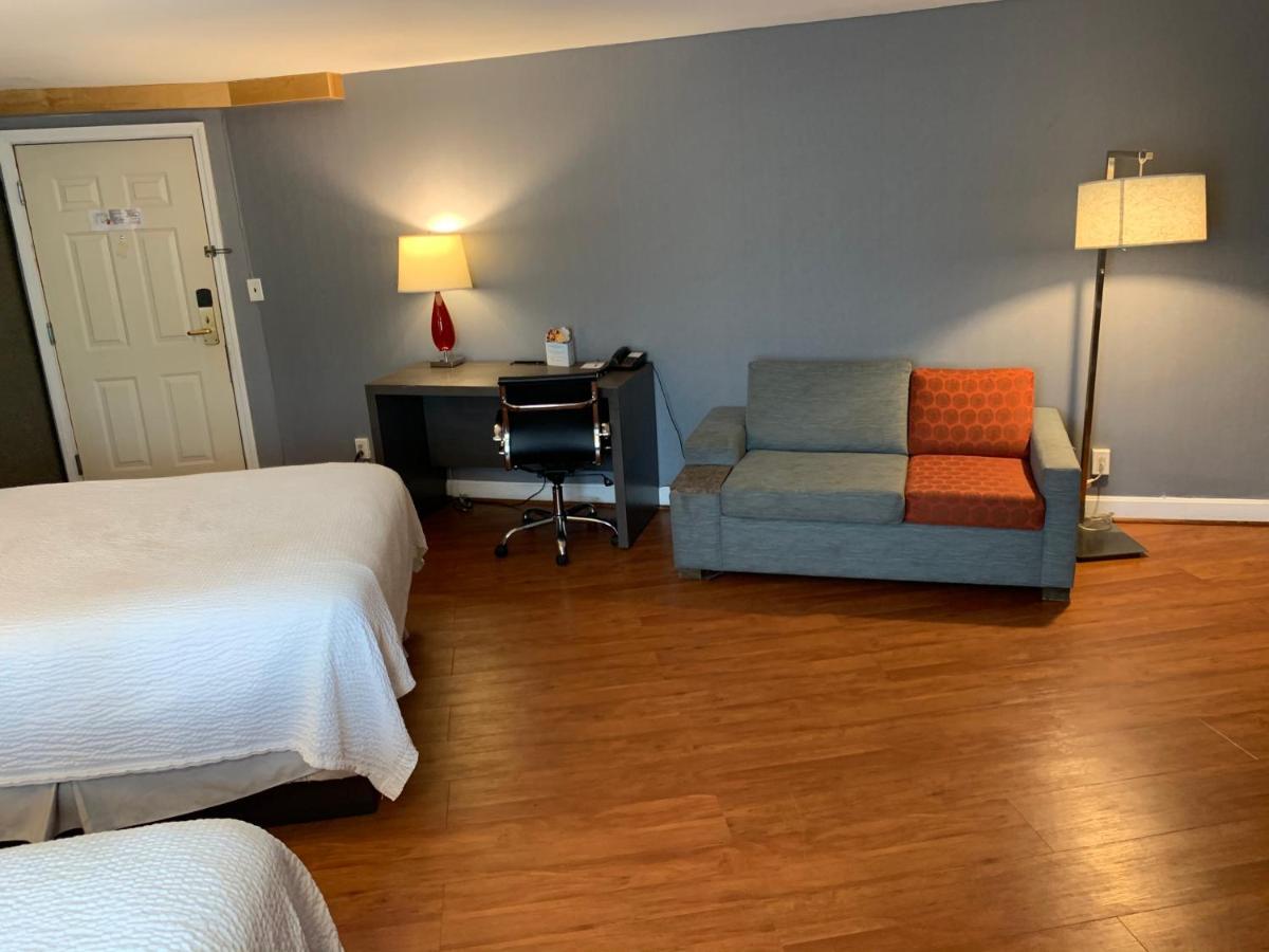 Super 8 By Wyndham Sturbridge Hotel Luaran gambar